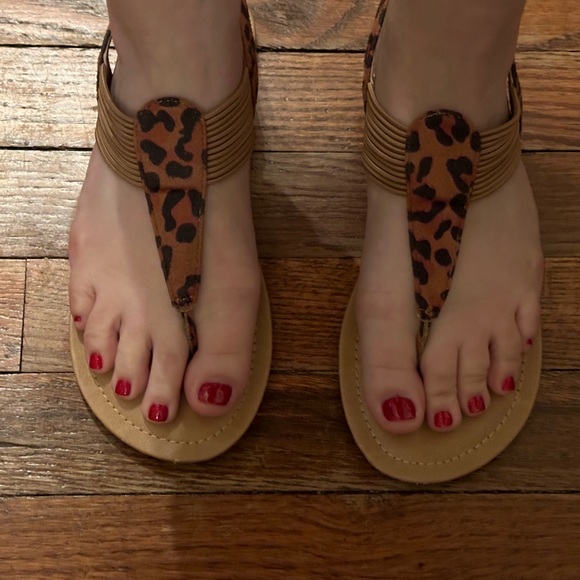 DREAM PAIRS Elastic Strappy Gladiator Sandals - leopard - size 7- worn once - Picture 6 of 9